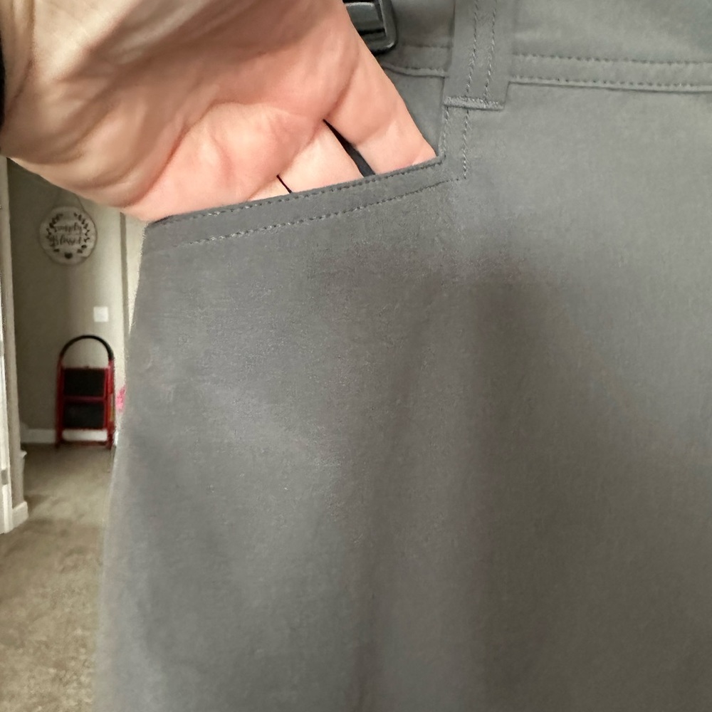 Eddie Bauer Gray Tennis, Golf, Sport Leisure Skort Skirt. Size 16 - Picture 2 of 7